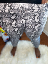 Load image into Gallery viewer, Let Loose Snake Print Joggers